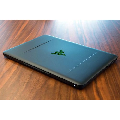 Razer Blade 14 - 14" Intel Core i7-7700HQ - 2.8 Ghz - Ram 16 Go - SSD 512 Go