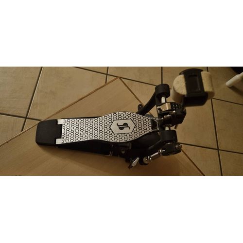 Drum Pedal ,Pédale Batterie Robuste Et Efficace.
