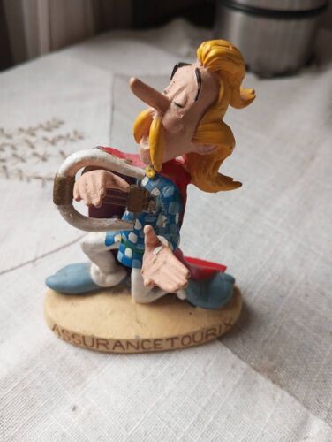 Figurines