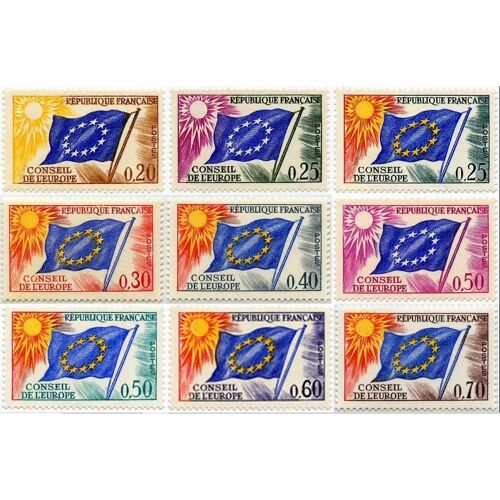 France 1963 / 1971, Très Belle Série Complète Neuve** Luxe Timbres De Service Du Conseil De L'europe, Yvert 27 À 35, Motif Drapeau Européen Et Soleil, Cote 20euros.