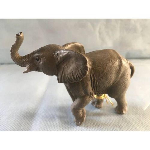 Figurine Bébé Éléphant Papo