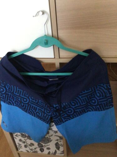 Short De Bain Motifs Bleus Taille 44 Marque Tribord Décathlon