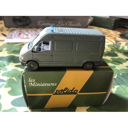 Estafette Renault Master Version Ambulance 1/43eme De Marque Solido -Solido-Solido