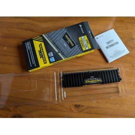 Barrette mémoire DDR4 CORSAIR vengeance LPX 1x4Gb