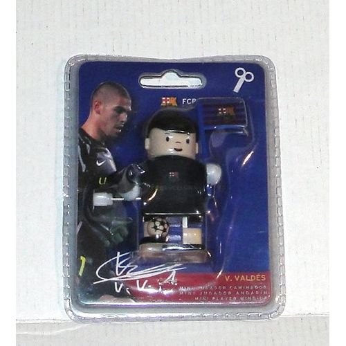 figurine v valdes fc barcelona mini player figurine football a remontoir