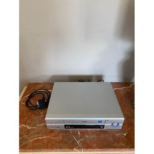 Magnétoscope LG VF 48 sans télécommande 