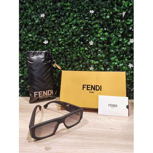 Lunettes De Soleil Fendi Fe40106l