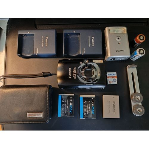 Canon ixus 980 is 14 mpix + accessoires