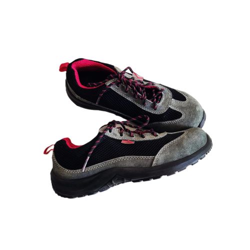 Baskets De Sécurité Delta Plus Pointure 38 Gris Et Noir À Lacets Tbe