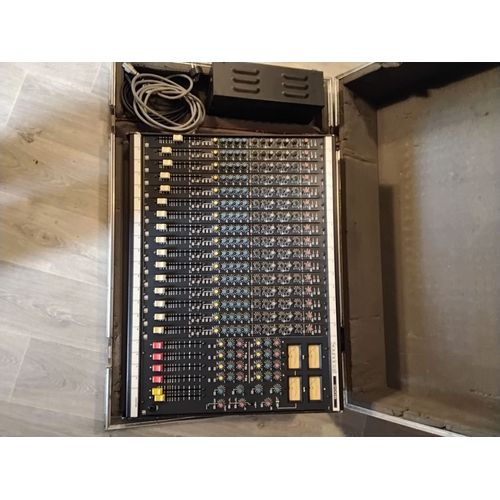 Table de mixage delta 8 et 16