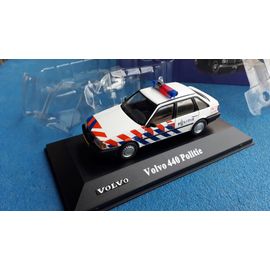 Atlas Ixo N°17: Volvo 440 1:43-Atlas