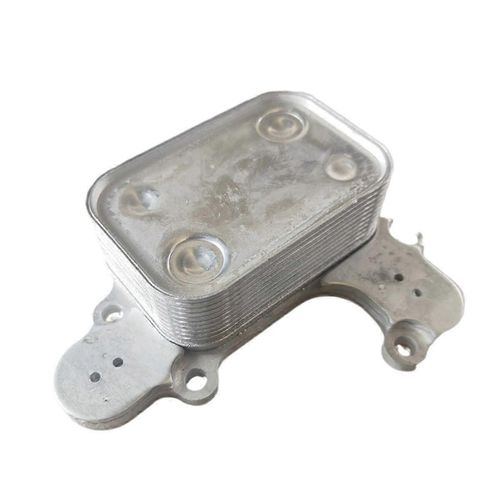 Radiateur de moteur 9807656961 pour 2008 208 3008 4008 1.2T Radiateur d'huile