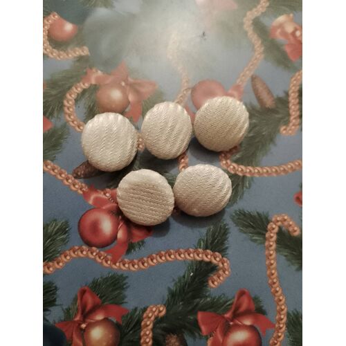 Lot De 5 Boutons Blancs À 1 Trou 1,4 Cm En Plastique Et Tissu Vintage.