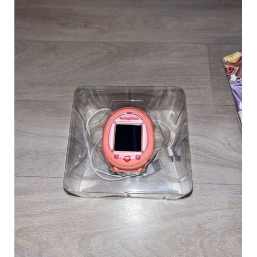 Tamagotchi Smart Rose + TamaSmart card