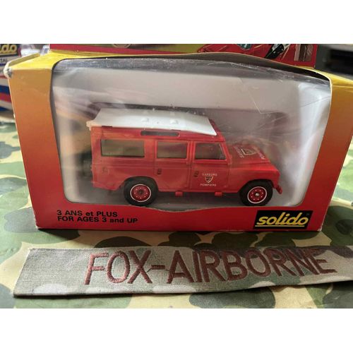 Jeep Land Rover 109 Pompiers 1/43eme De Solido N° 2104 Dans Sa Boite D'Origine