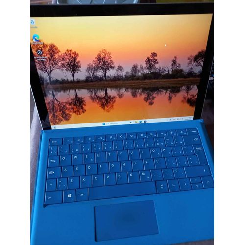 Microsoft Surface Pro 5 - 13.3" Intel Core i5-7300U 2.60 GHz Ram 8 Go DD 128 Go