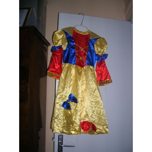 Robe De Blanche Neige 5/6 Ans.