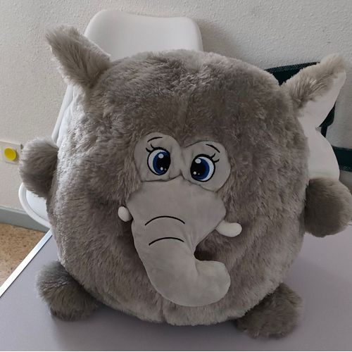 Peluche éléphant boule