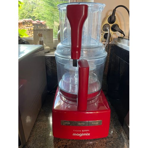 Magimix CS 5200 XL Rouge + Cubes et Batonnets