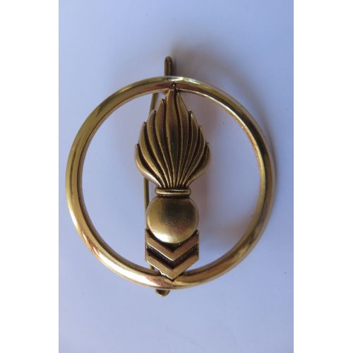 Insigne De Béret Militaire