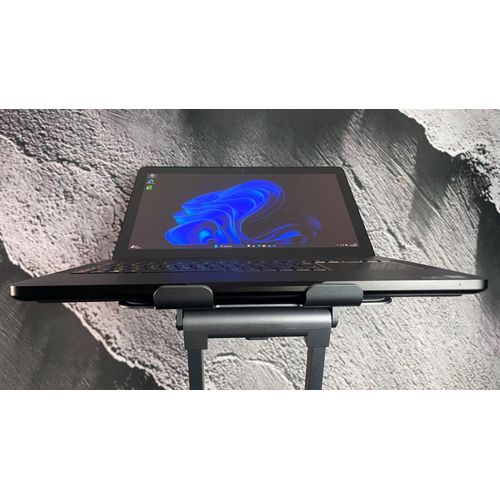 Razer Blade Pro - Core i7 I7-7820HK 2.9 GHz 32 Go RAM 2 To SSD Noir