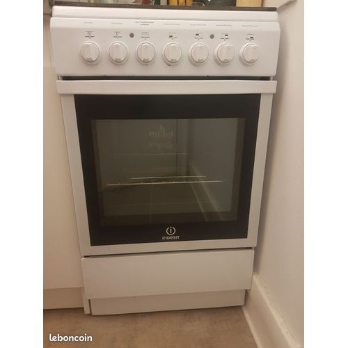 Cuisinière avec four électrique et plaques vitrocéramique - Marque INDESIT
