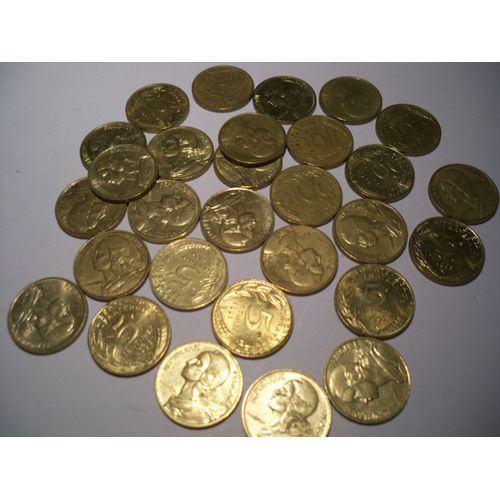 Cl4088 Lot De 32 Pieces De 5 Centimes De Franc Voir Le Descriptif.