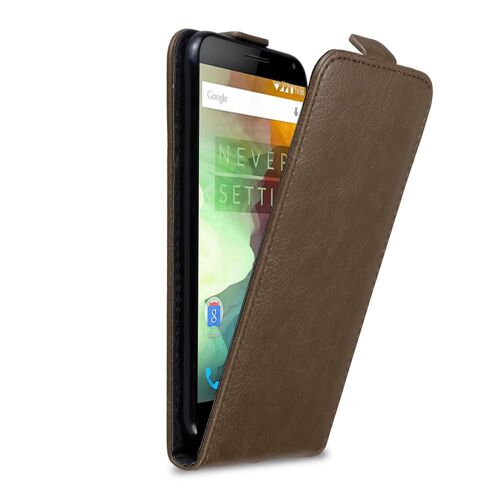 Cadorabo Housse compatible avec OnePlus 2 en MARRON CAFÉ - Étui de protection au design flip avec fermeture magnétique