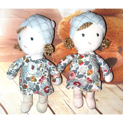 Doudou Poupée Cyrillus Lot De Deux Peluches Jouets Betsy Soft Toy Doll Flowers Baby