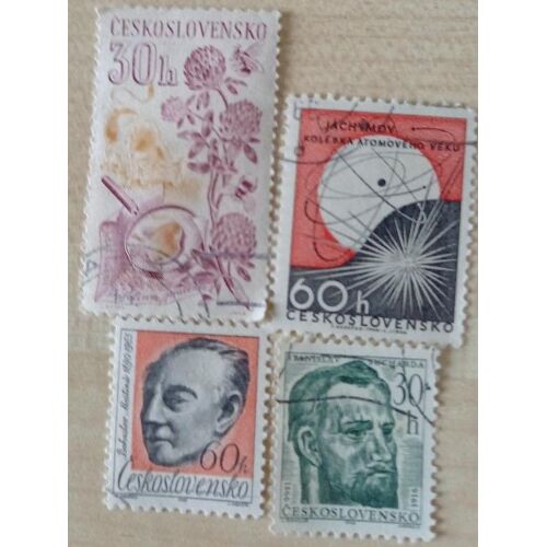 4 Timbres Oblitérés Tchèques Deux Consacrés À Des Portraits De 30 Et 60 Halere Et Deux Autres De 30 Et 60 Halere