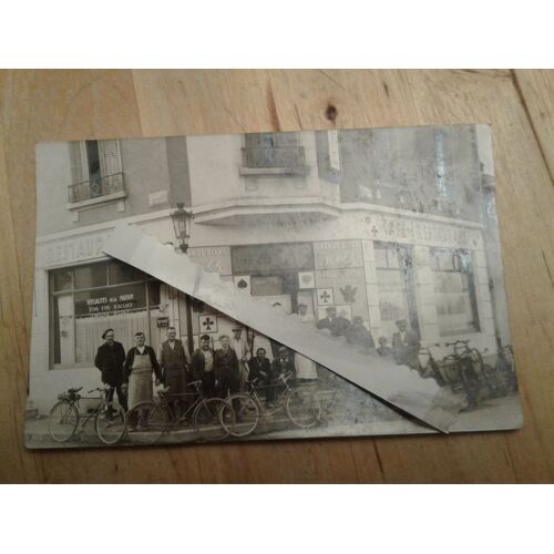 Carte Photo Du Café "Aux 4 As" À Moulins Les Metz - Angle De La Rue De Frescaty