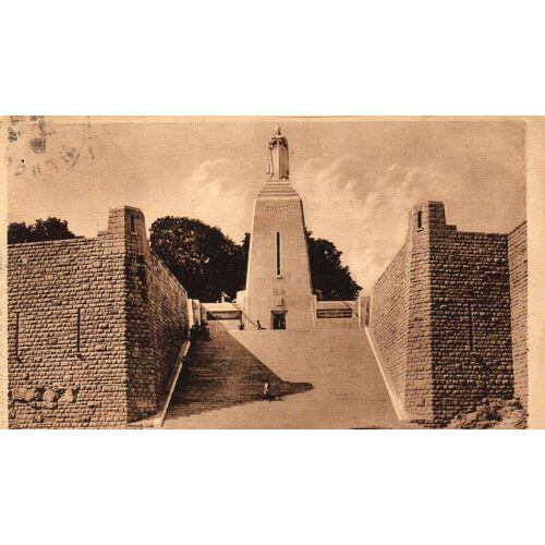 Carte Postale Ancienne - Verdun - Rue Mazel - Le Monument Aux Soldats Et À La Victoire De Verdun