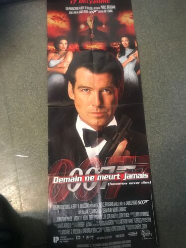 Demain Ne Meurt Jamais - James Bond 007 - Pierce Brosnan - Affiche De Cinema Pliee 160x60 Cm