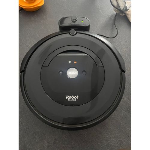 Aspirateur robot