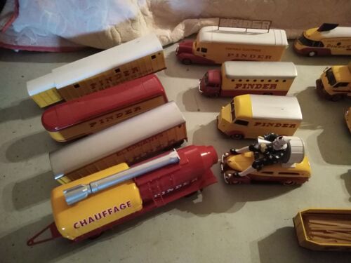 Pinder Véhicule Lot