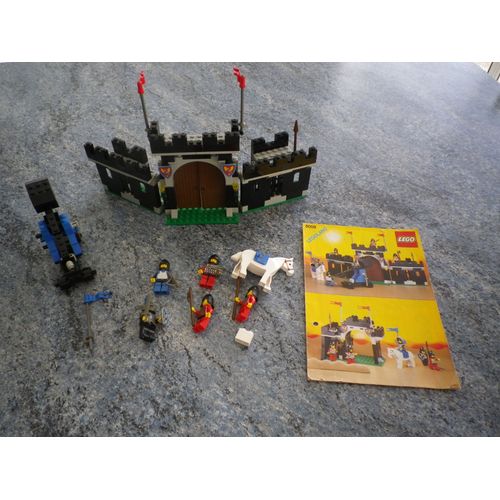 LEGO 6059 Knight's Stronghold - Black Knights 1990