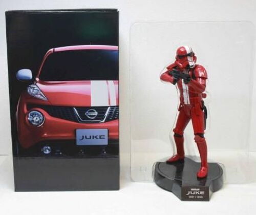 STAR WARS : Figurine Stormtrooper NISSAN Juke edition 30cm