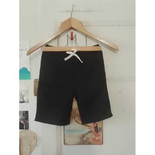 Short Noir 6 Ans.