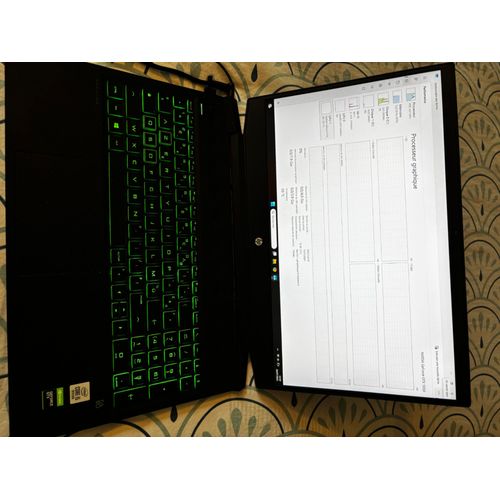 HP Pavilion Gaming Laptop 16-a0016nf 16.1" Intel Core i5-10300H - Ram 8 Go - SSD 255 Go + DD 1 To