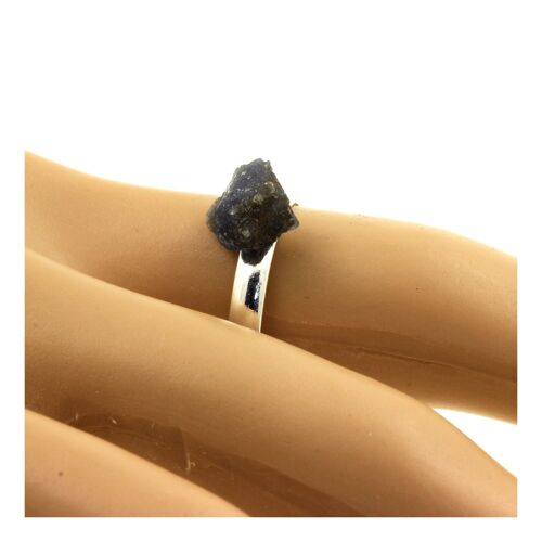 Bague Saphir Brut Plaqué Argent. 9.64 Ct. Taille Réglable.