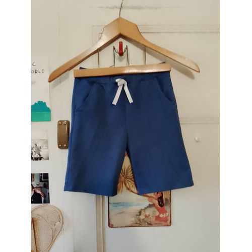 Short Bleu 6 Ans.