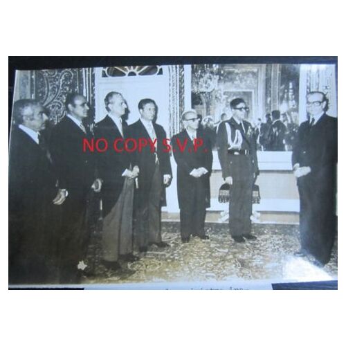  Photographie (17,5x12 Cm) : Le Nouveau Premier Iranien Azhari & Le Shah. 09/11/78
