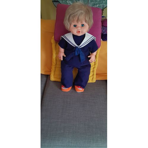 Grand poupon de marque Bella 1975 marqué 65-02.