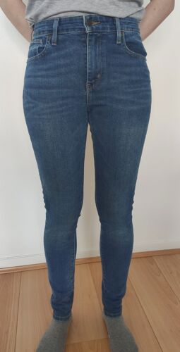 Jean Levi's 721 W26 L30