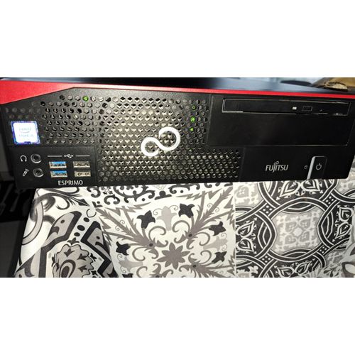 FUJITSU ESPRIMO D556 Intel Core i5-6400 - 2.70 Ghz - Ram 4 Go - SSD 120 GO + DD 500 Go