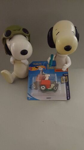 Figurines Snopy + Véhicule