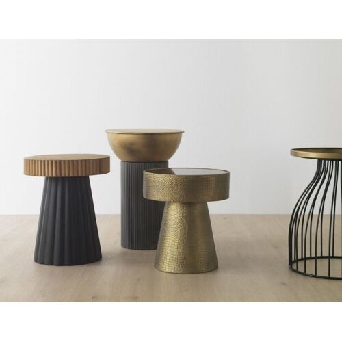 Table d'appoint en métal noir et plateau doré