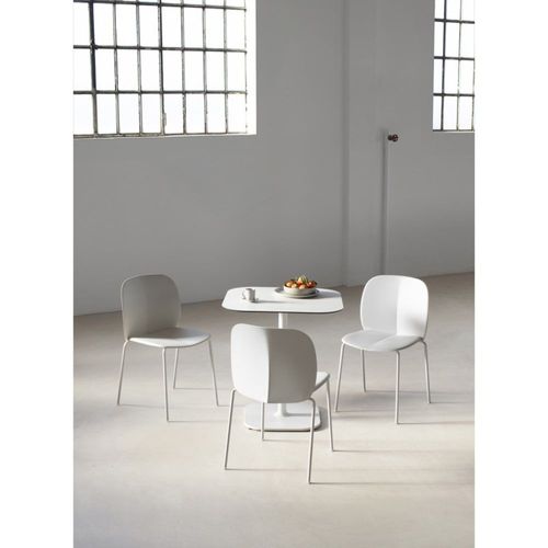 Chaise Design En Plastique Blanc