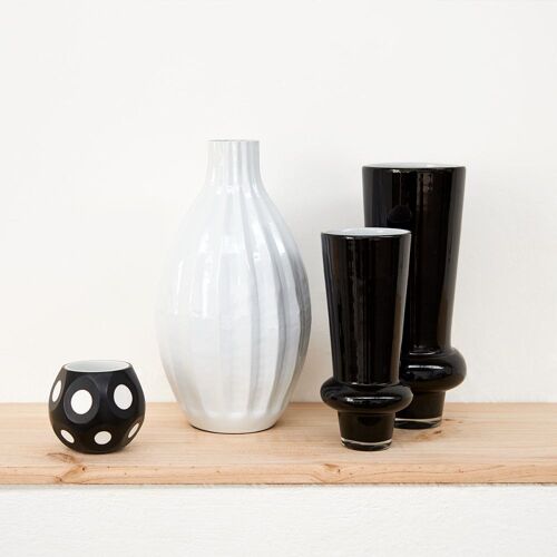 Vase décoratif en fer blanc H37