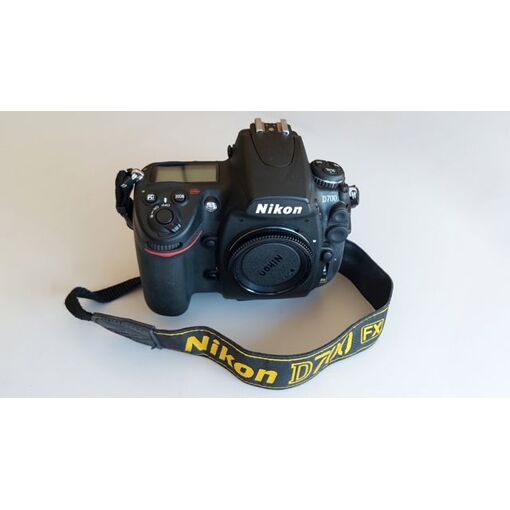 Appareil Photo Reflex Nikon Nikkormat FT2 - Format 35 Mm - Occasion Fonctionnel, Marques D'usure